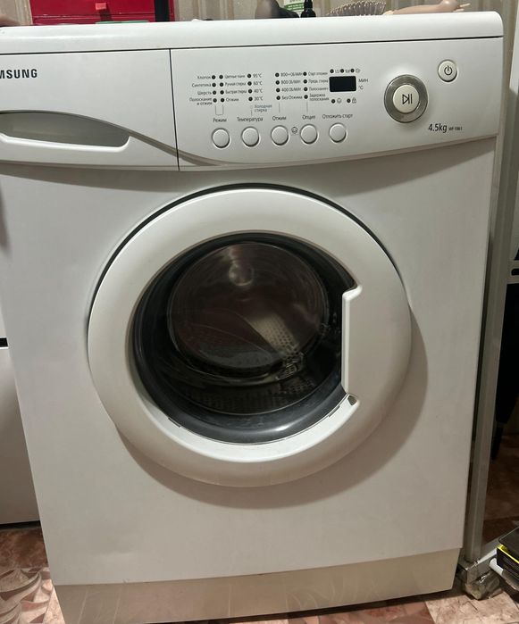 Продам машинку автомат б/у