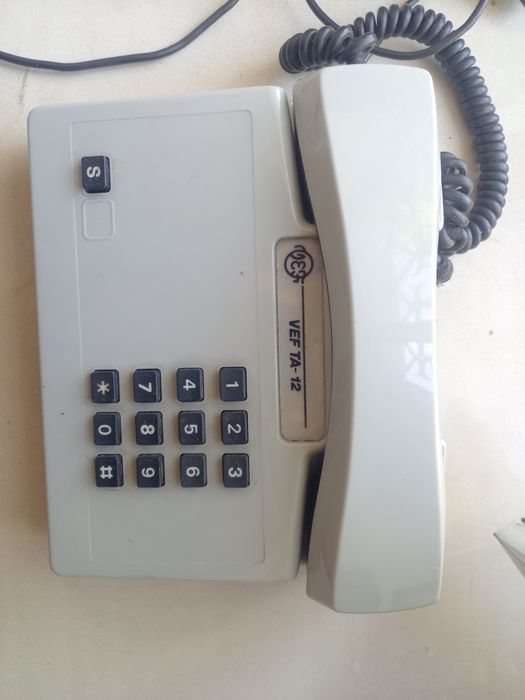 Ретро телефон продаётся