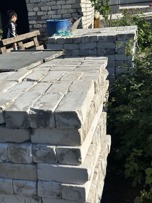 Кирпичи б/у полуторные, одинарные