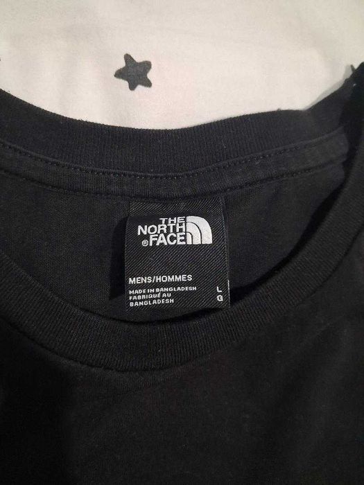 Vand tricou negru The North Face