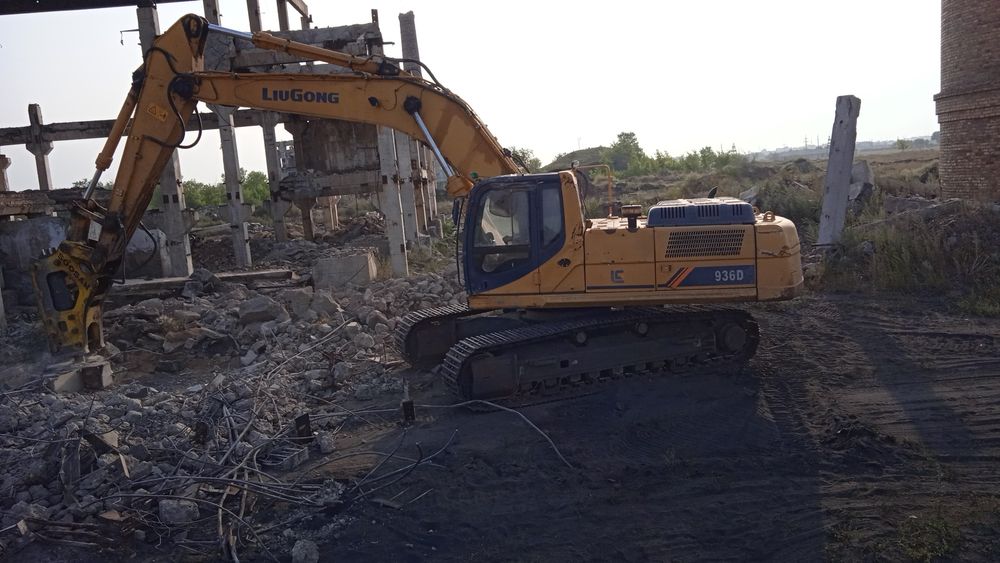 Снос здания аренда эксковаторов