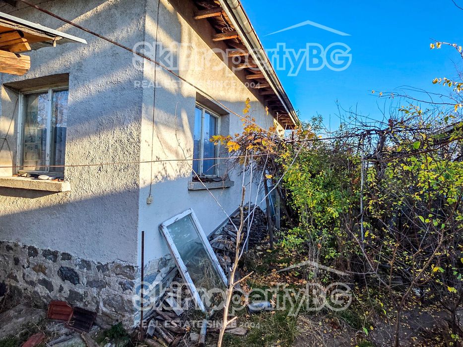 Продава се Къща в Долна баня - 108 кв.м за 260 €/кв.м - Снимка #3