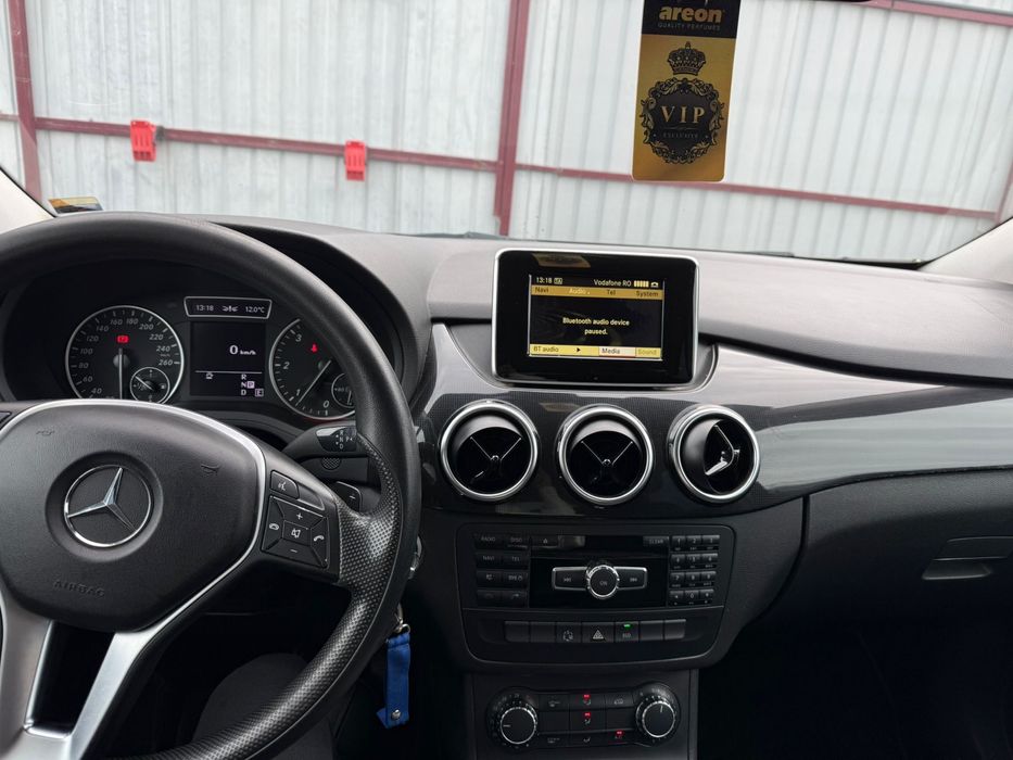 Mercedes-Benz b180 cdi 2012-automat 7g
