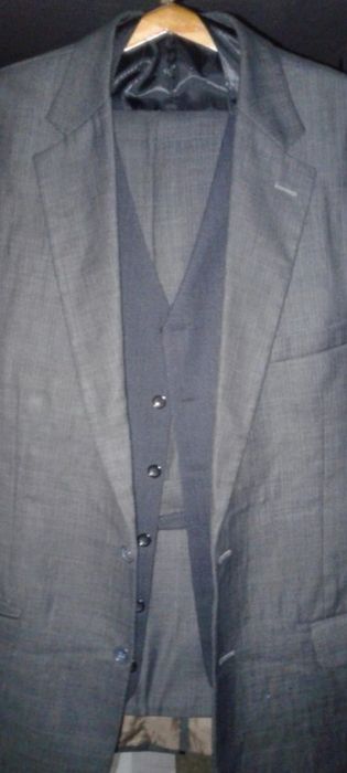 Костюм мужской..