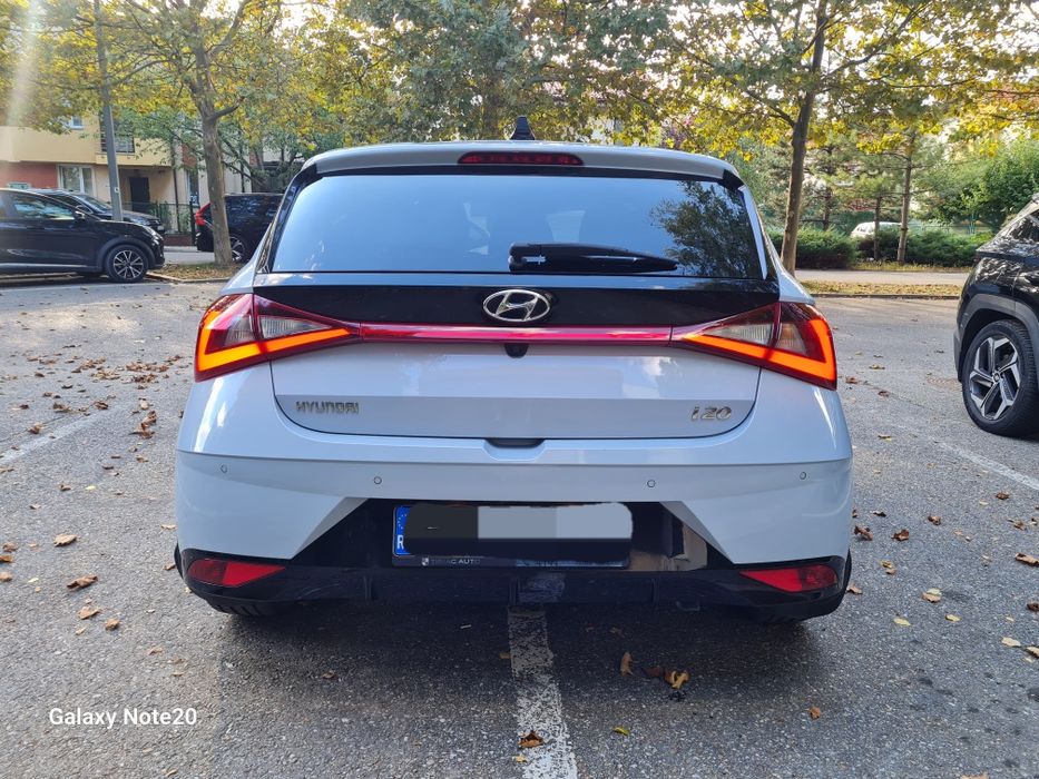 Vand hyundai i20, benzina-Hybrid 48V,-7DCT, LedlLine, cutie automata