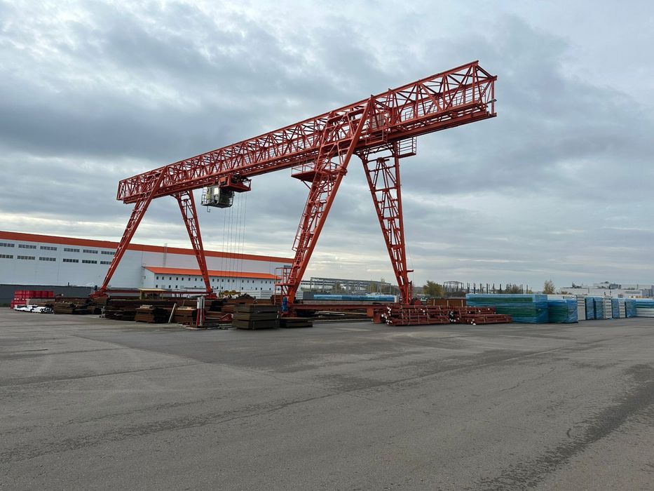 Казлавой кран 30 тона