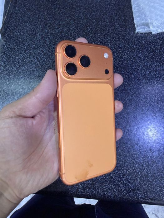 iphone 17 pro max 512g ZAA 100% 144 sikl yahwi holatda oqip tel qlila