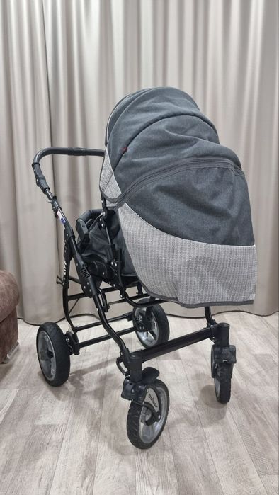 Продается детская коляска