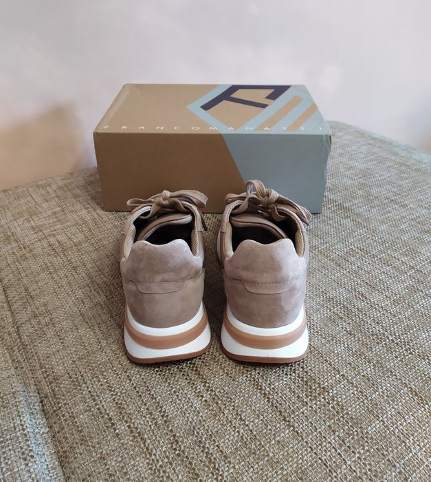 Кроссовки и шипры новые