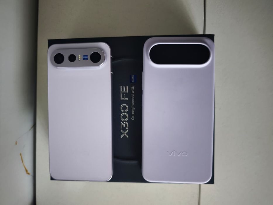 Vivo x300 fe 12+12/256