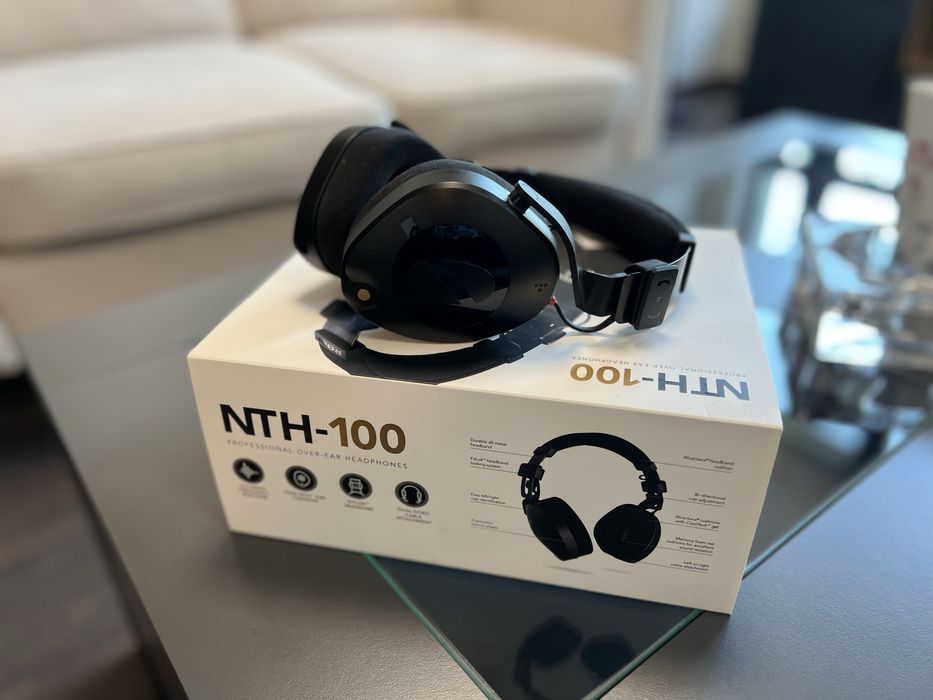 Rode NHT-100 Студийни слушали