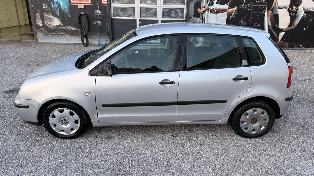 Vand Volkswagen Polo 1.2 benzina 9n an fabricatie 2003