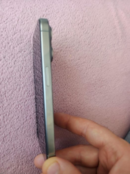 I phone 15 pro titanium