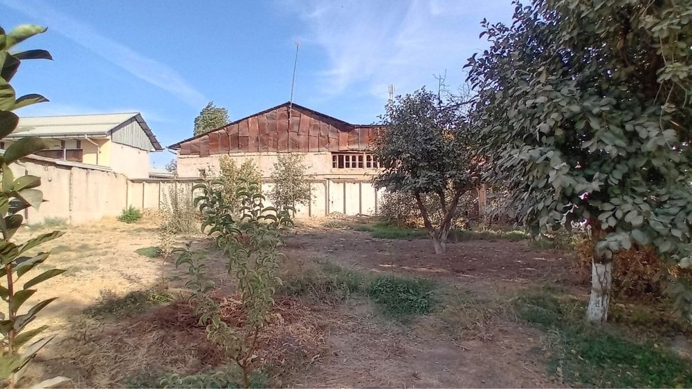 Yer sotiladi chinoz shaxar