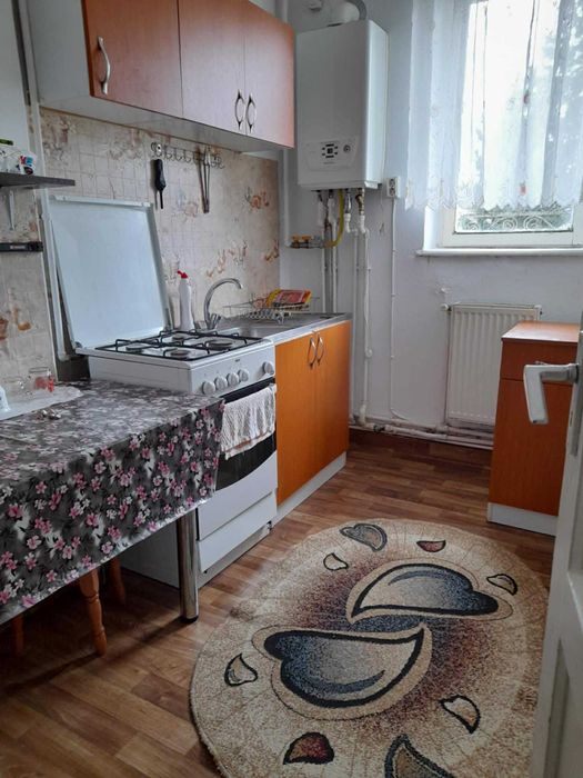 De inchiriat ( zona pietei )