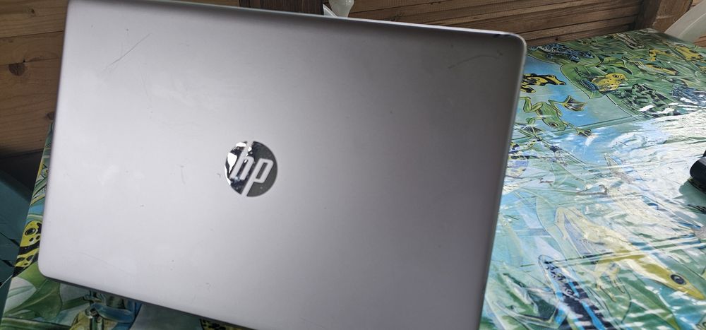 Laptop HP 250 G6