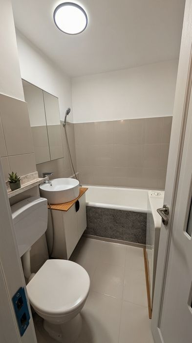 Inchiriez garsonieră Lujerului