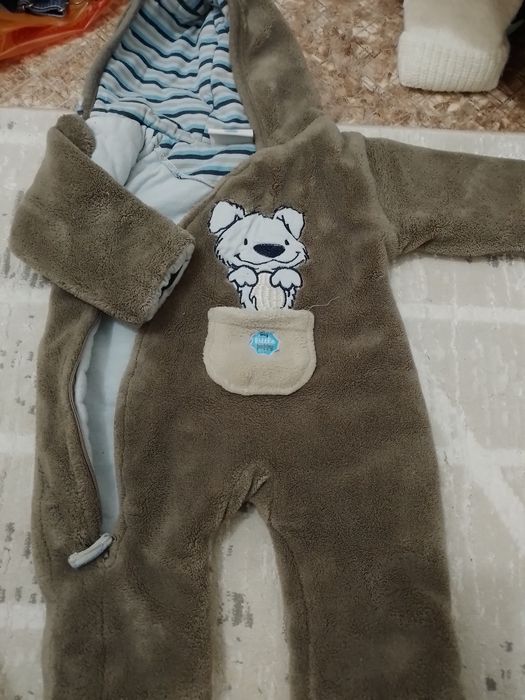 Продам детские вещи