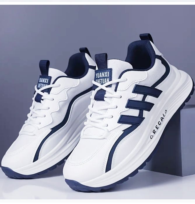 Повседневные новые кроссовки