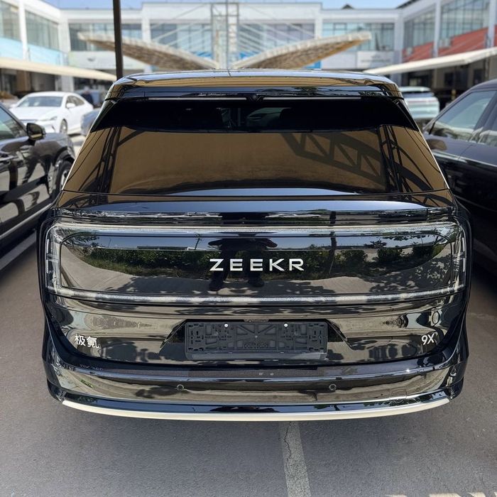 Zeekr 9X Black edition 70 kvt