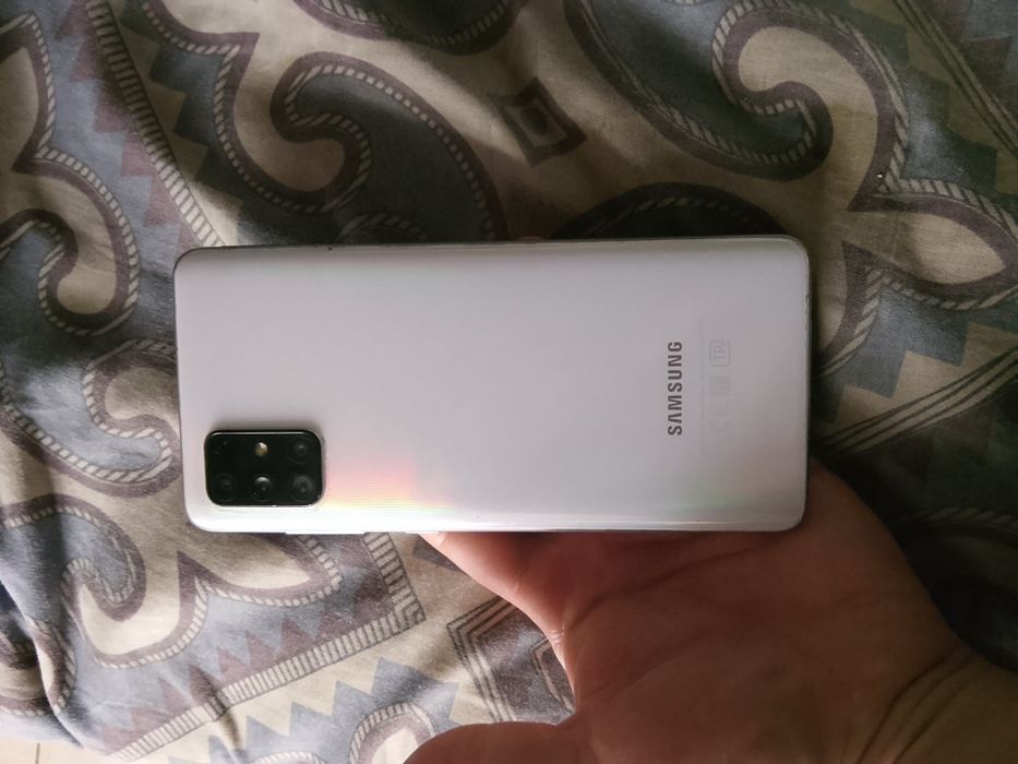 Продается Samsung galaxy a71
