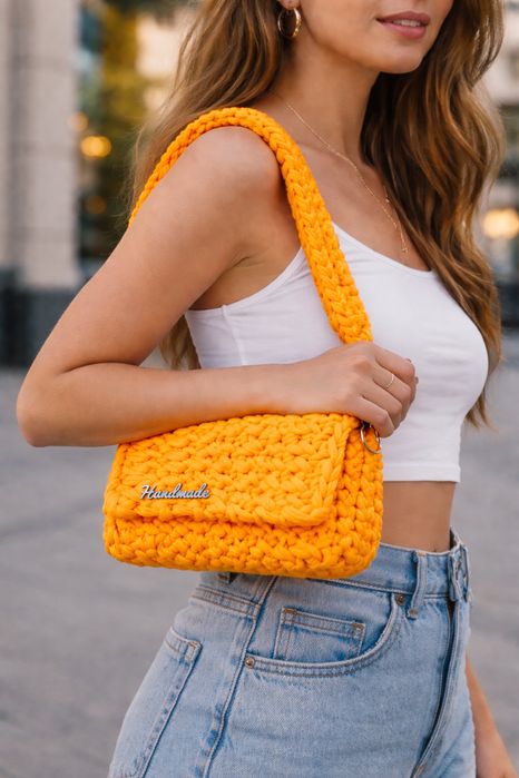 Плетена ня една кука дамска чанта