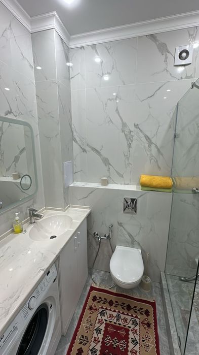 Сдам теплую  1 ком кв