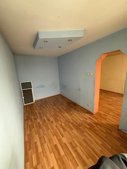 Vand apartament 2 camere Stefanesti