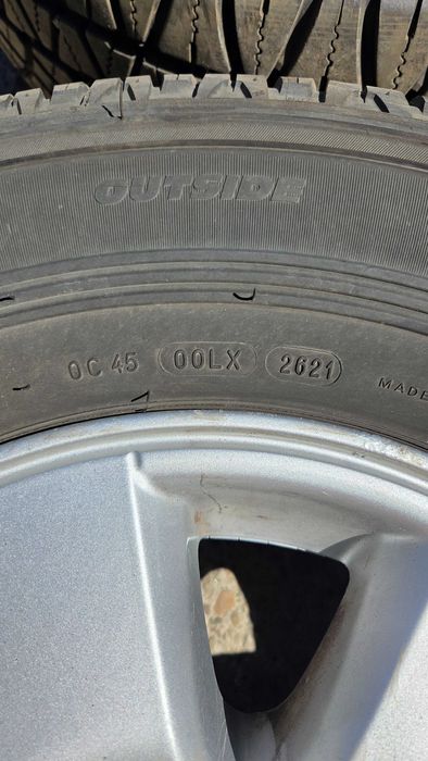 Джанти с гуми Michelin Latitude Cross 255/70/R15 108H , DOT 2621 Toyota Hilux