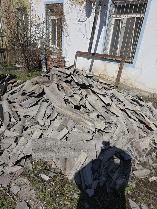 Отдам даром битый шифер