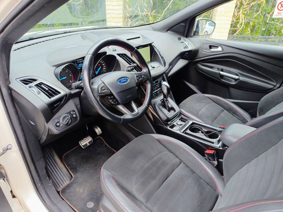 Ford Kuga ST-Line, AWD, Powershift