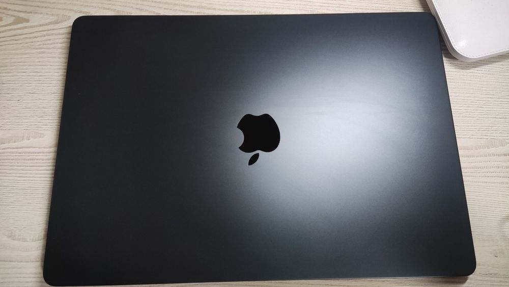 Macbook air 15 M3 8/256 Midnight 2024
