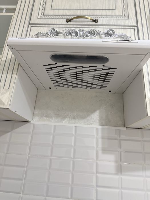 Продам вытяжку hansa