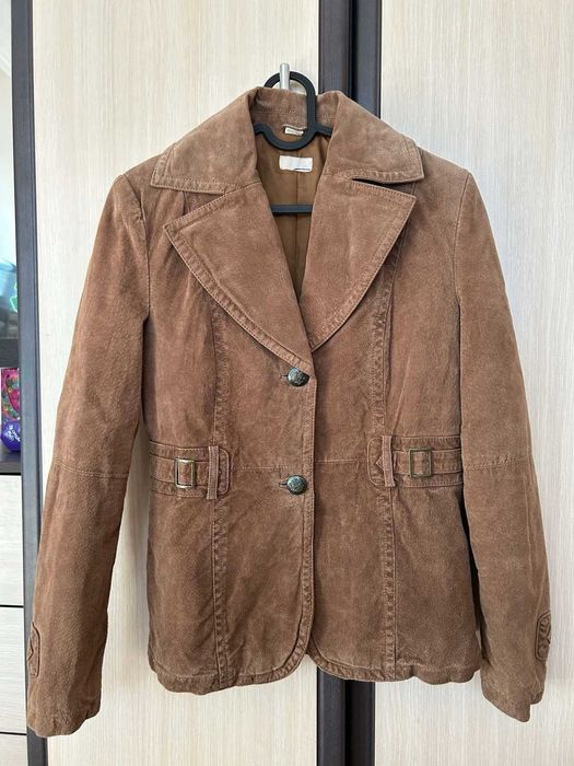 Дамско яке/сако от естествена кожа/велур, размер xs