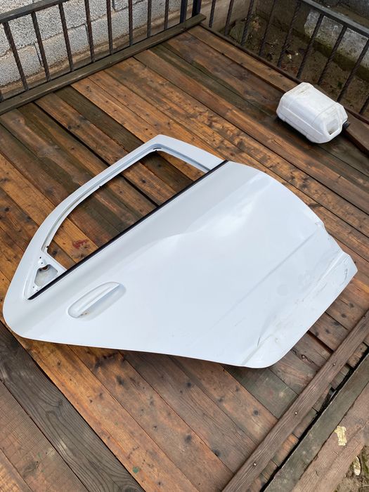 Дверь кобальта белый цвет