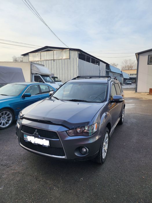 Продам митсубиси аутлендер XL