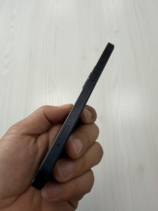 Iphone 12, от первого владельца