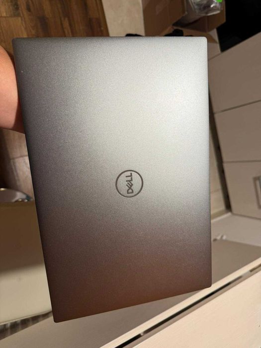 Laptop dell precision 5570 i7 32RAM 8GB GPU