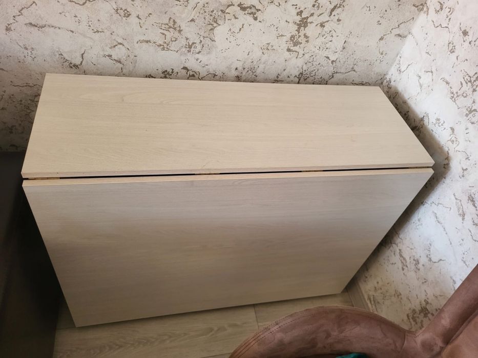 Столы в отличном состояния