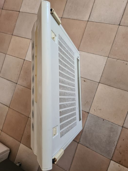 Вытяжка кухонная.