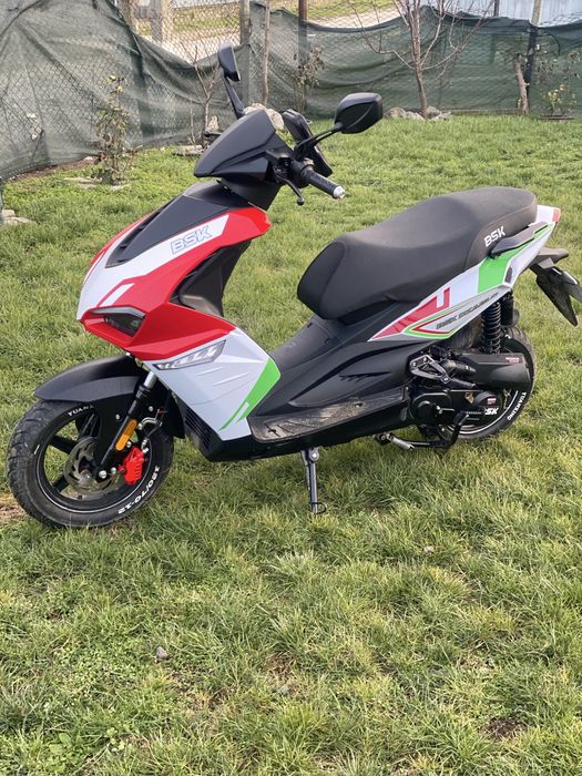 Scuter BSK DIABLO 50 cc se  Conduce  FARĂ PERMIS
