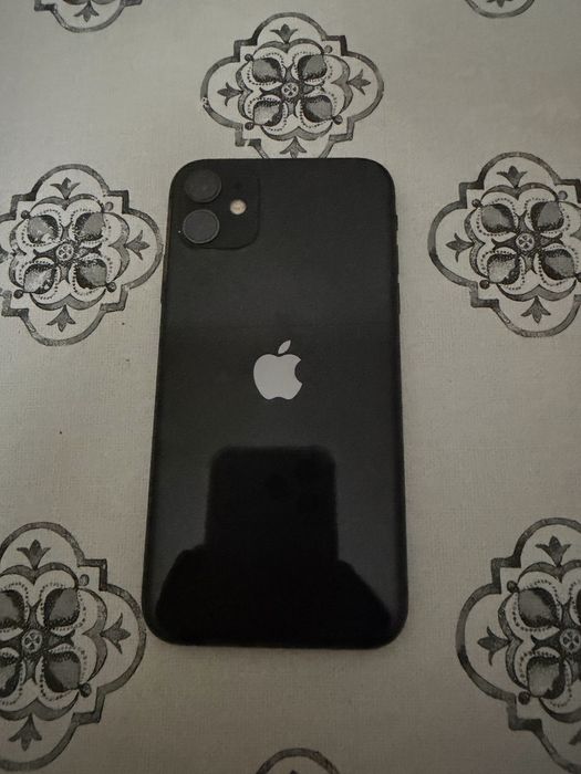 Продаю Iphone 11