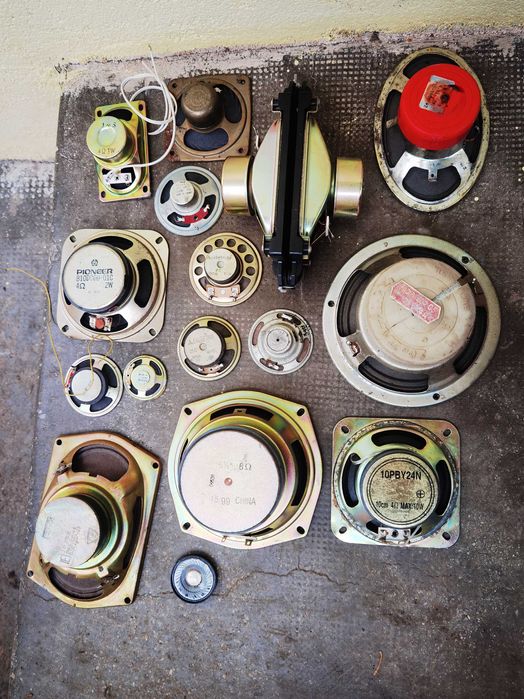 Difuzoare,microfoane,relee,limitatoare