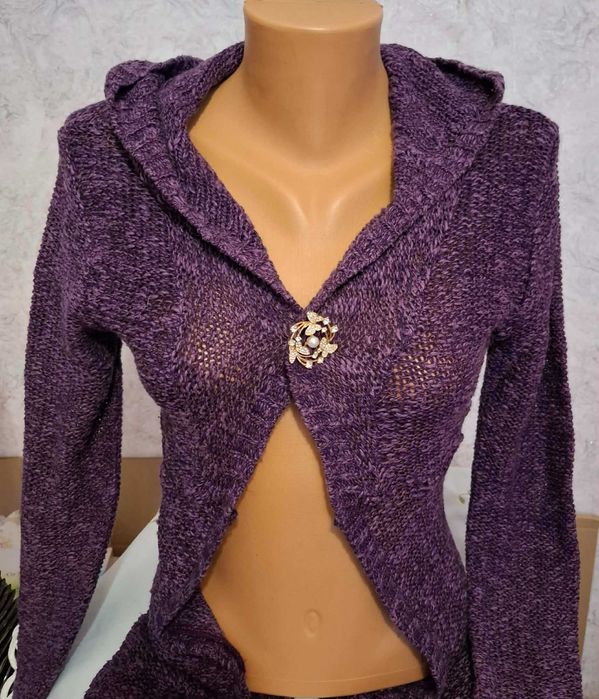 Вталена еластична Жилетка с качулка