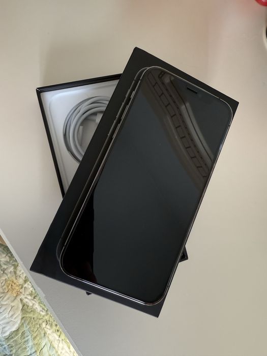 Продам iphone 12 pro 256GB