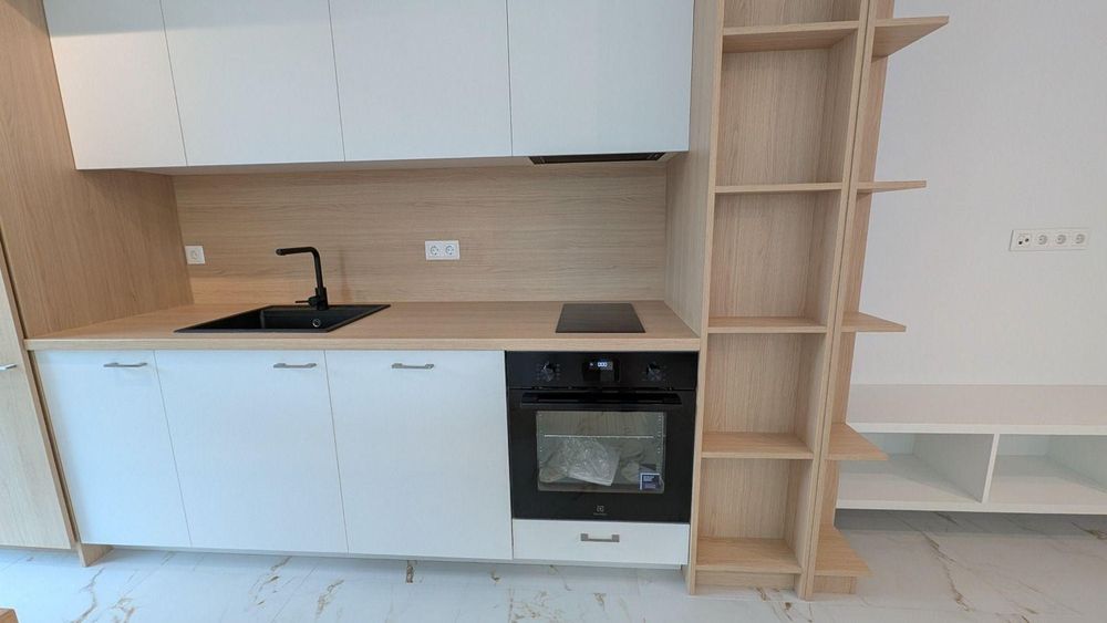 Дава се под наем Тристаен апартамент в София, Витоша - 94 кв.м за 1195.95 € - Снимка #4