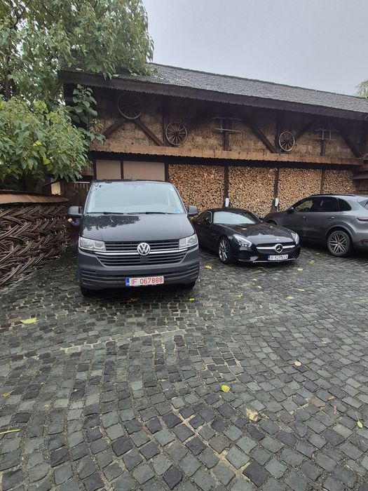 Inchiriez auto 7+1 / 8+1 locuri ,transport pt evenimente sau vacante.