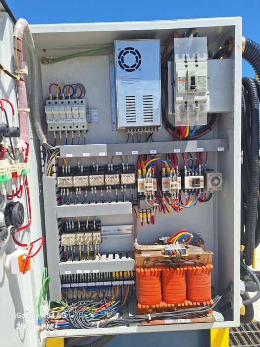 Работна хидравлична платформа с товароносимост 3000 килограма