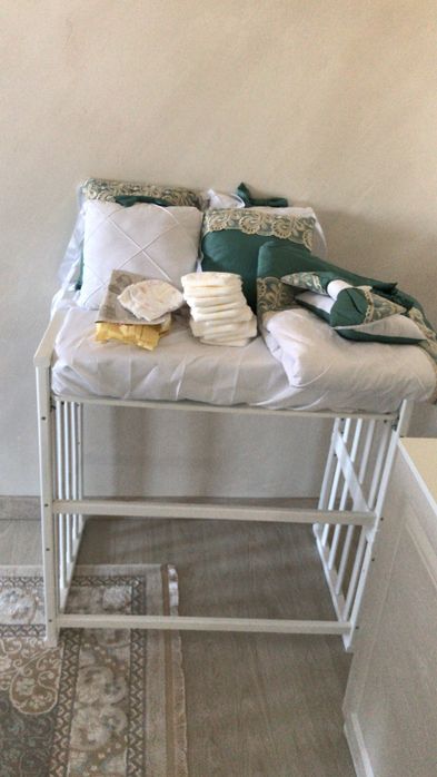 Детская кроватка