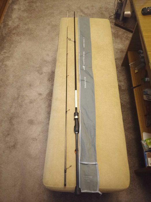 Спининг Favorite White Bird 2,44 м 3-12 гр.